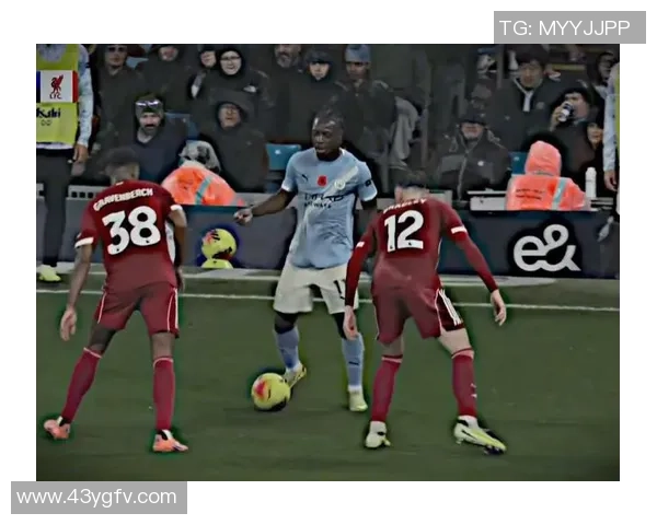 A·奥纳纳：多库是最强边锋之一，期望他发挥出在曼城的状况