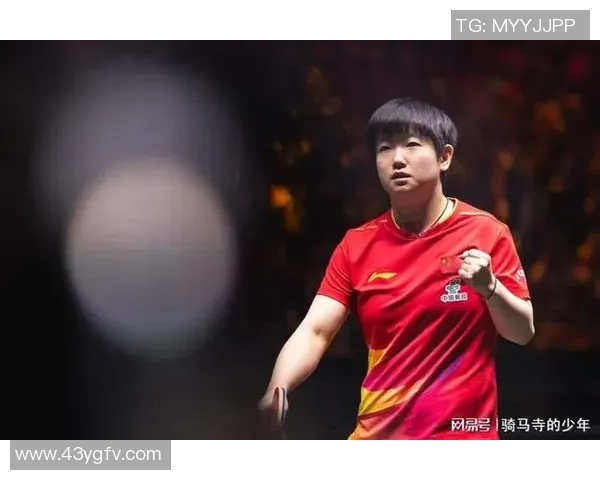 有爱!梁靖崑1-2不敌小勒布伦一脸惊奇,孙颖莎微笑着帮他复盘失利